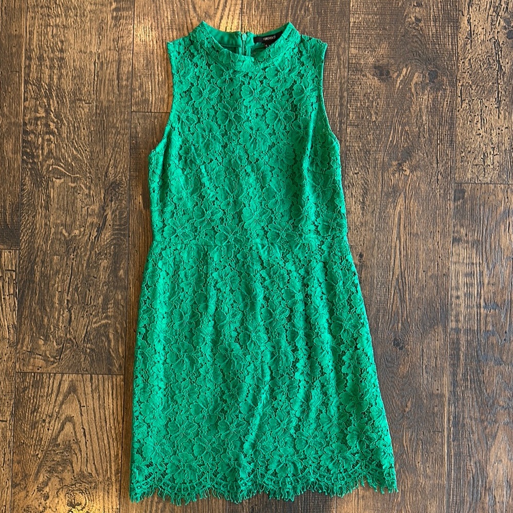 Forever 21 Green Lace Sleeveless Dress